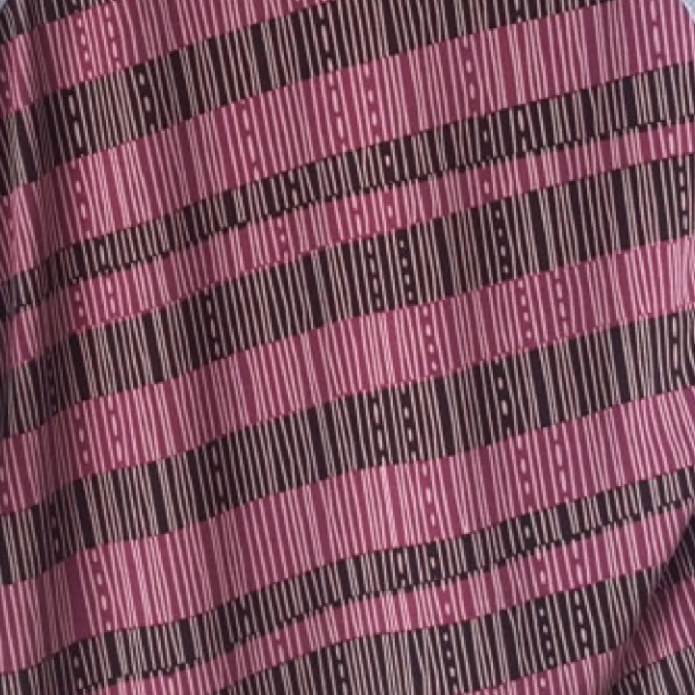 BNWT Lularoe Randy Tee - Picture 2 of 4